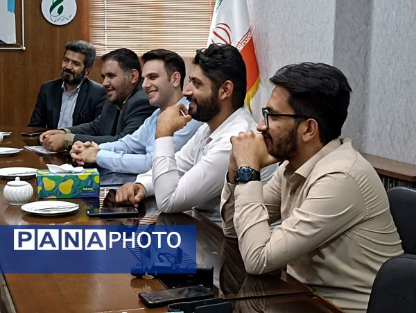 نشست صمیمی مدیرکل آموزش و پرورش استان زنجان در خبرگزاری پانا 
