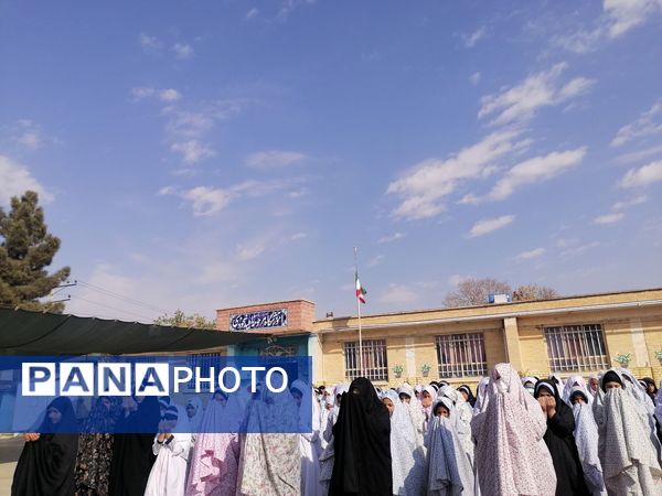 اقامه نماز باران  در دبستان ناهید نخودی 