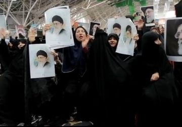 برگزاری مراسم بیعت با ولایت به مناسبت سالروز آغاز زعامت علمدار عصر ظهور امام خامنه‌ای 