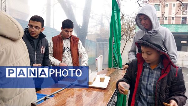 برپایی موکب در دبیرستان شهید بابایی به مناسبت بعث پیامبر‌(ص)
