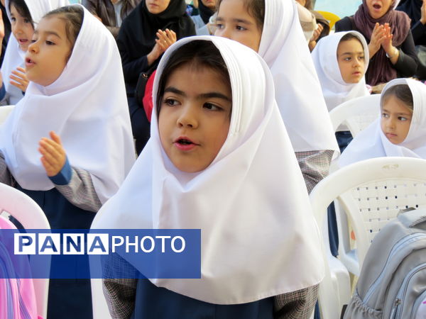 جشن شکوفه ها مدرسه ۱۷شهریور