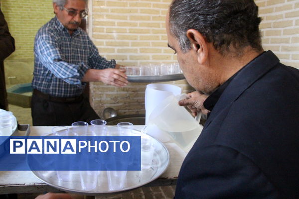 کاروان نمادین حضور امام رضا (ع) در یزد