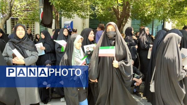 وداع مردم مشهد مقدس با رفیق حاج قاسم و رهرو شهید رجایی