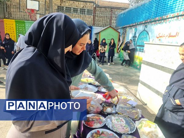 طعم همدلی، عطر امید در جشنواره غذای سلامت روان در مدرسه مهندس رحمانی فرد ناحیه یک مشهد مقدس