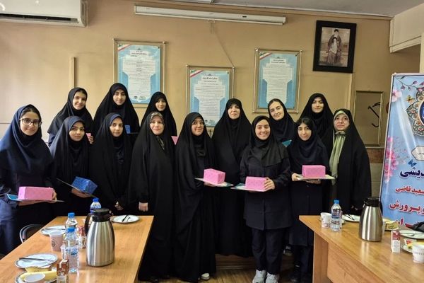 دانش آموزان در کنار آموزش باید مهارت های زندگی را بیاموزند