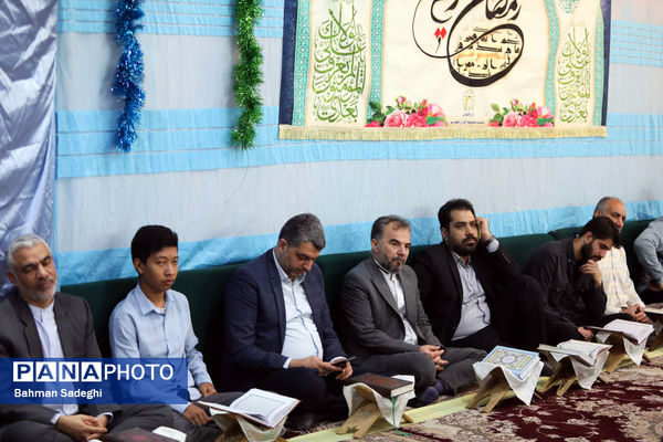 بزرگترین محفل انس با قرآن دانش آموزی