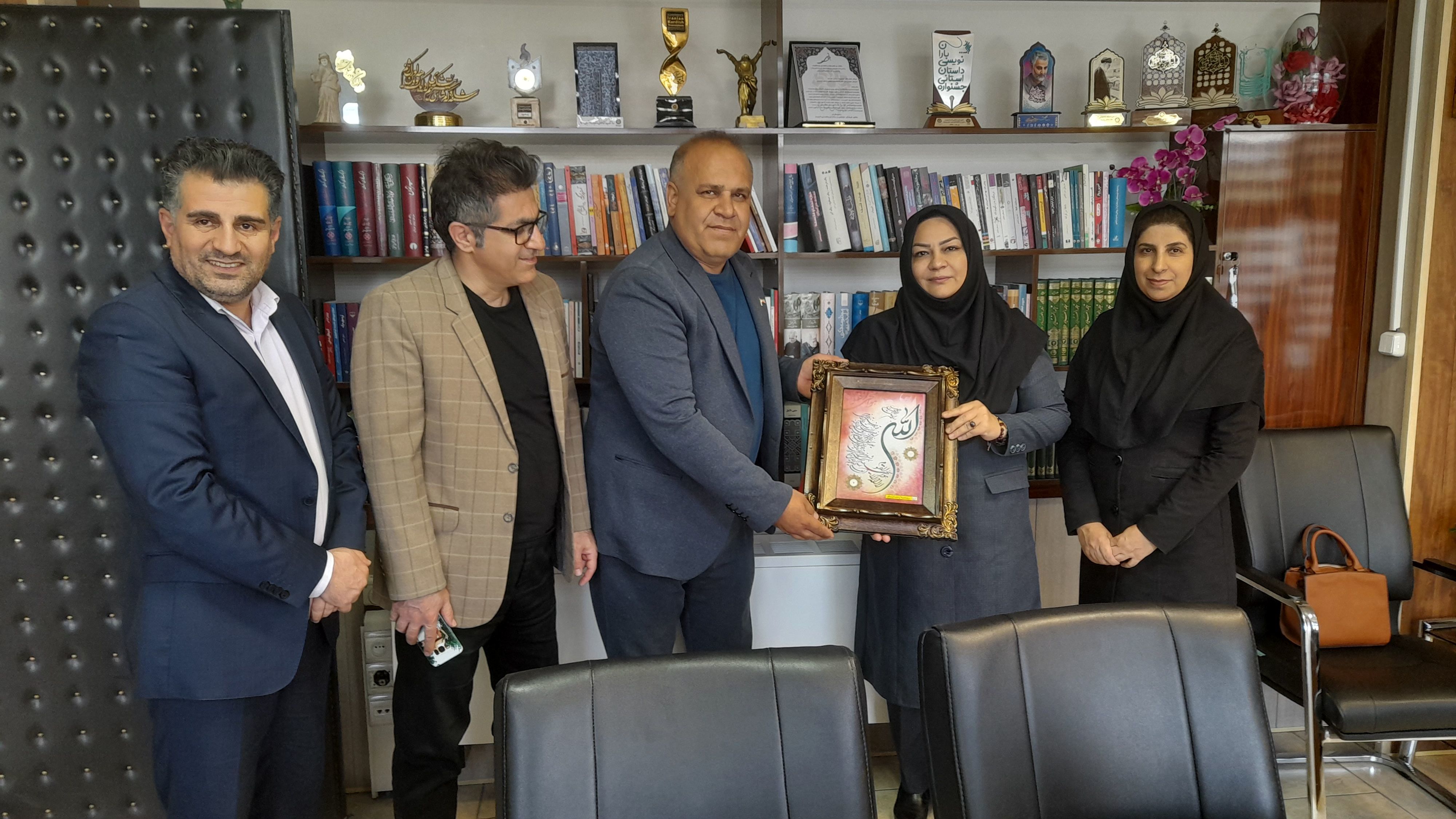 دیدار مدیر سازمان دانش‌آموزی با مدیرکل کتابخانه‌های عمومی استان کردستان