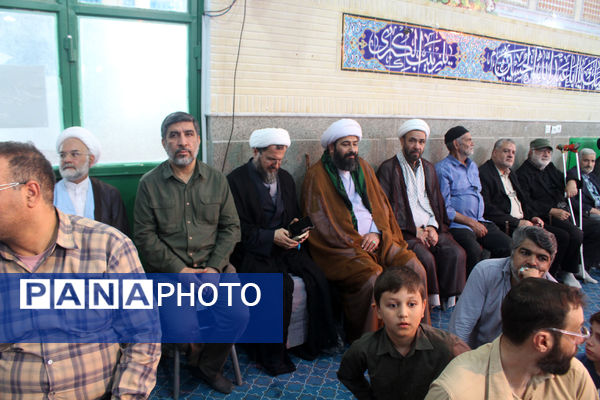 حضور نوجوانان در سی و پنجمین یادواره شهدای روستای فردوی قم