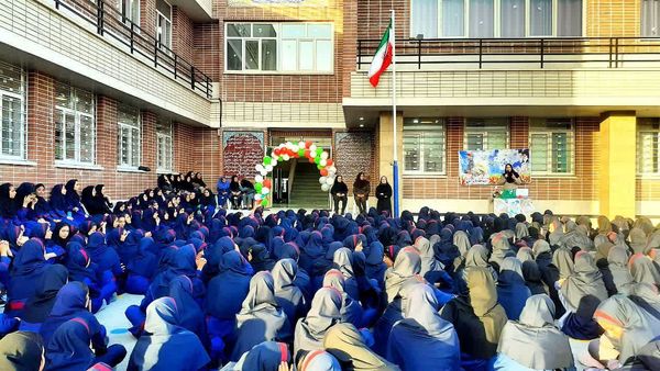   بازگشایی مدارس 



