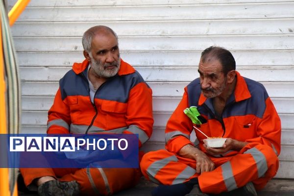پای‌برهنه،در مسیر عشق
