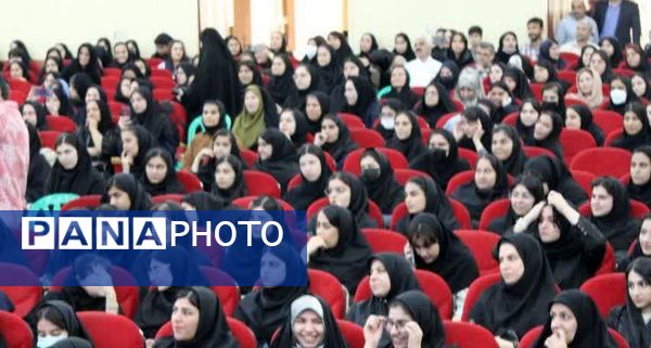 مراسم تجلیل از دانش‌آموزان برتر و پذیرفته شدگان کنکور 1404 در اندیمشک