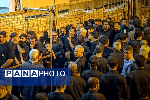 "عهد خون"، تجمع بزرگ مردمی و هیئت‌های مذهبی باقرشهر و کهریزک در حمایت از ولی امر مسلمین جهان 