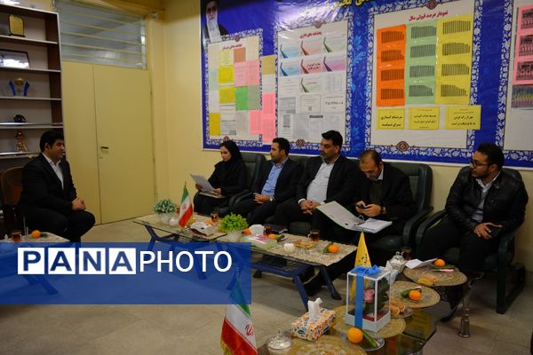 زنگ پژوهش در بهارستان‌دو