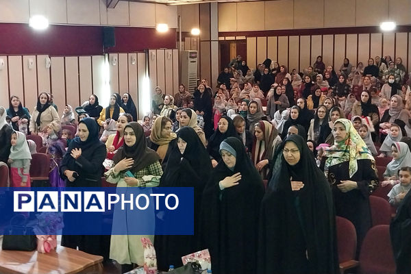 ویژه برنامه میلاد حضرت زهرا (س) و روز مادر دبستان یگانه 