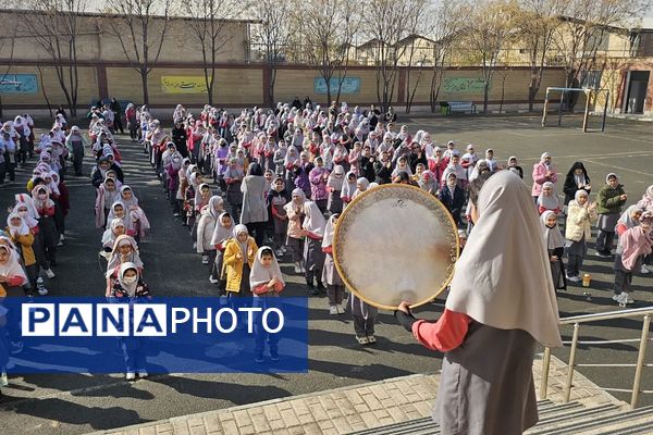 جشن میلاد حضرت فاطمه زهرا (س) در مدارس کهریزک 