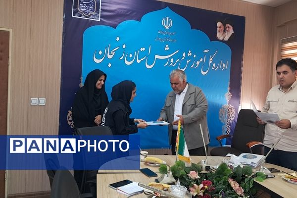 دیدار جمعی از دانش‌آموز خبرنگاران زنجانی با مدیرکل آموزش و پرورش استان