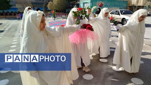 مشعل المپیاد ورزشی ناحیه ۷ در دبستان شهدای راه آهن روشن شد