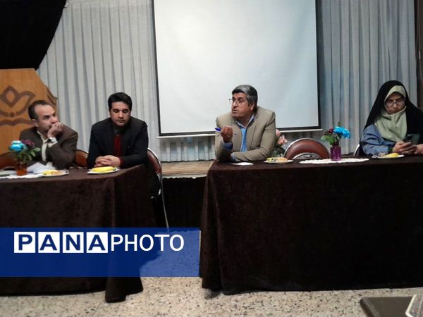 جلسه هماهنگی مسابقات دانش‌آموزی لیگ بازی‌ها در ناحیه3