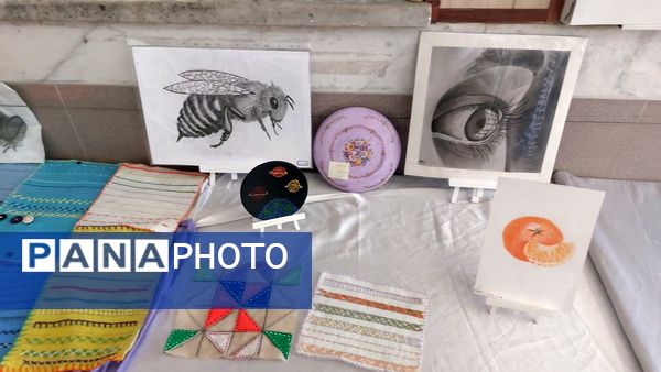 جوشش هنری دختران دبیرستان نجمه