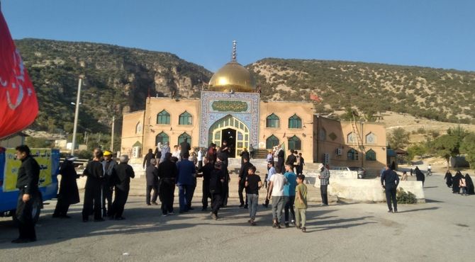 مراسم پیاده روی جاماندگان اربعین حسینی در شهر ایوان برگزار گردید 