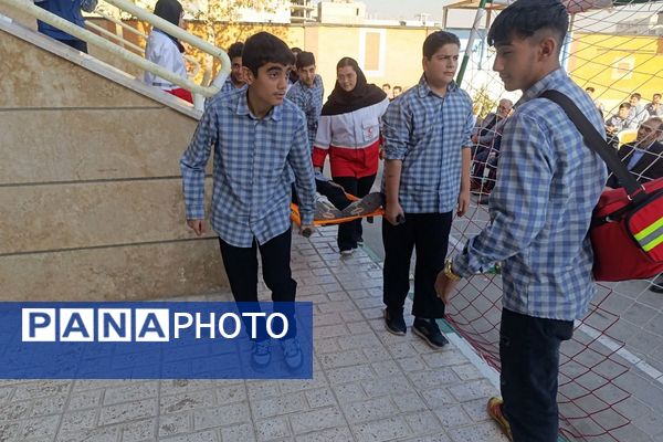 مراسم پدافند غیرعامل در دبیرستان بشارت بهارستاندو