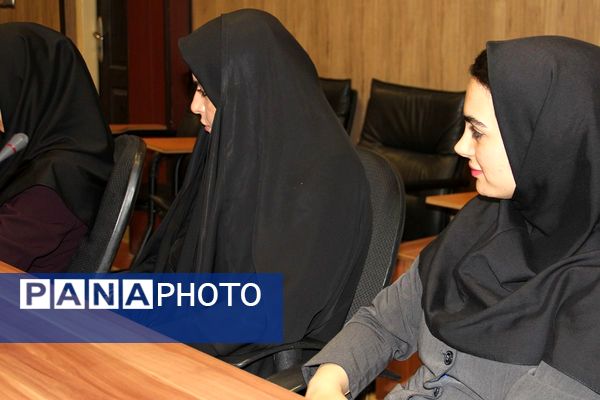 برگزاری کارگاه توانمندسازی مراقبین سلامت در بهارستان‌دو