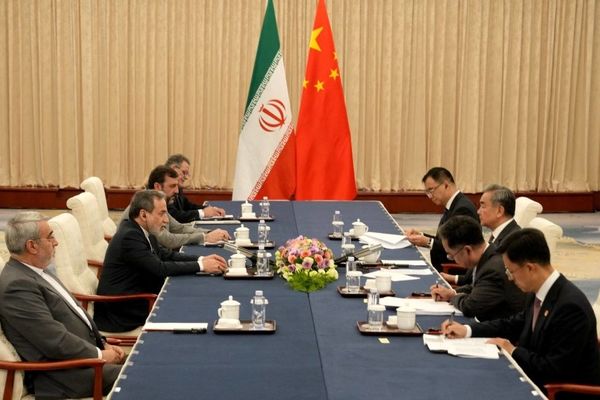 گفت‌وگوی وزیران امور خارجه ایران و چین