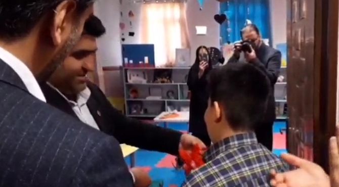 افتتاح اتاق بازی و یادگیری در مدرسه طالبی۲ ناحیه یک شهرری