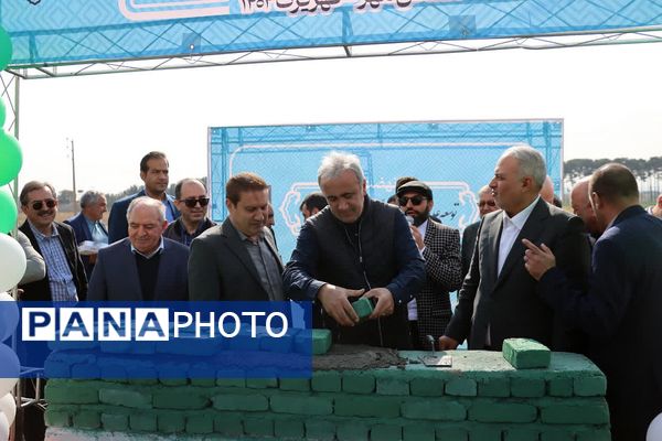 تداوم نهضت مدرسه‌سازی در کهریزک، خشت‌گذاری مدرسه ۱۵ کلاسه در مسکن مهر