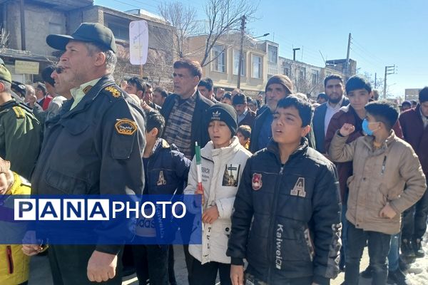 حضور پرشکوه مردم حماسه ساز بن در راهپپیمایی ۲۲ بهمن