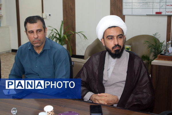 جلسه برنامه‌ریزی بزرگداشت هفته دفاع مقدس در اداره‌کل آموزش و پرورش استان بوشهر