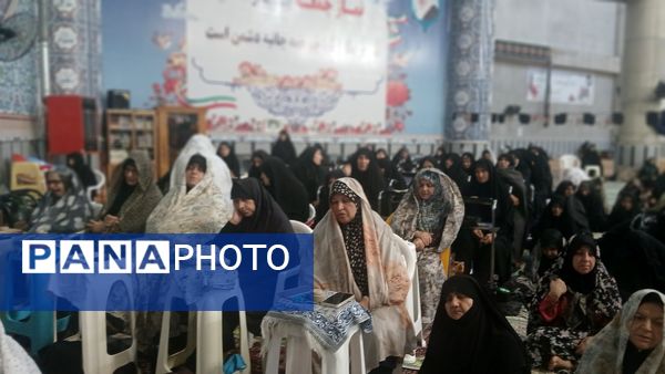 نماز جمعه سدی محکم در برابر دشمن