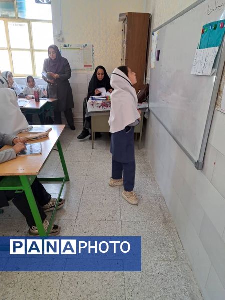 بازدید تیم کارشناسی اداره‌کل آموزش و پرورش استان یزد از واحدهای آموزشی خاتم 