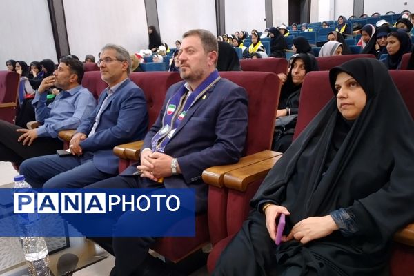 آیین بزرگداشت سالروز تأسیس سازمان دانش‌آموزی و سپاس مربی در کهریزک 
