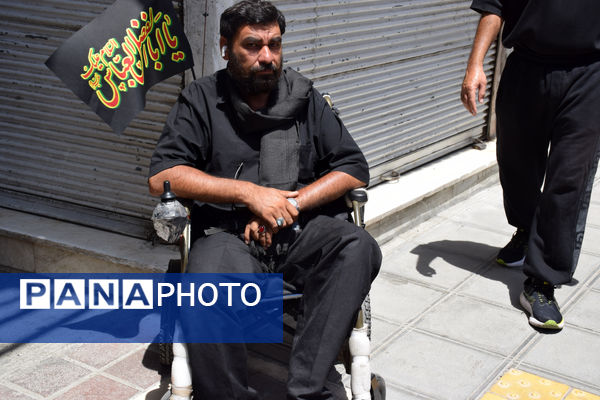 طنین صدای یا حسین(ع) با عَلَم کشی درعاشورای ۱۴۴۷