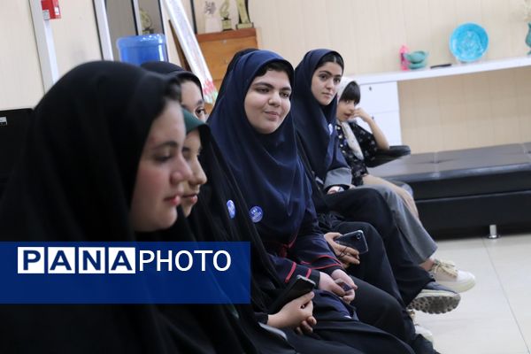 حضور مدیرکل فرهنگ و ارشاد اسلامی آذربایجان شرقی در دفتر خبرگزاری پانا استان به‌مناسبت روز خبرنگار