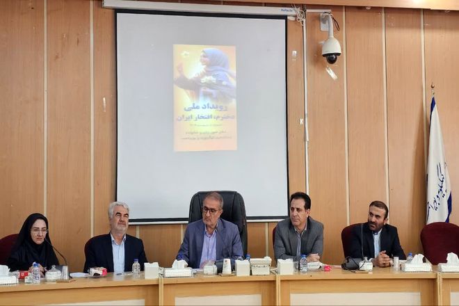 دیدار صمیمی دانش‌آموزان با استاندار کهگیلویه و بویراحمد 