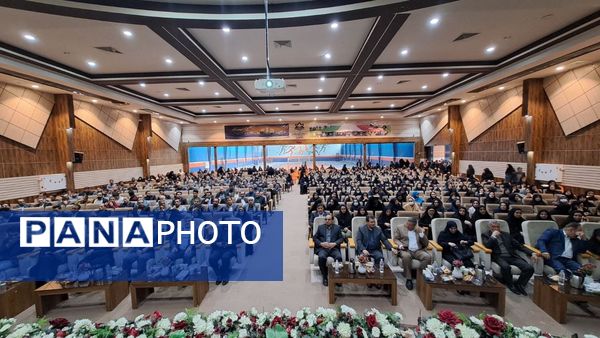 آشنایی معلمان تربت‌حیدریه با مبانی هوش مصنوعی