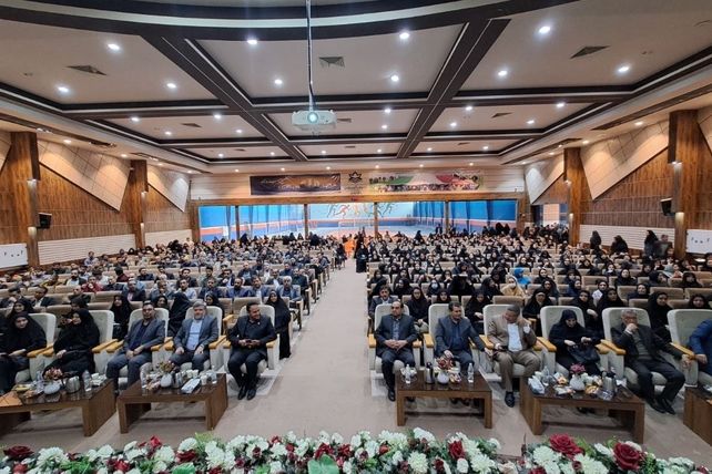 آشنایی معلمان تربت‌حیدریه با مبانی هوش مصنوعی