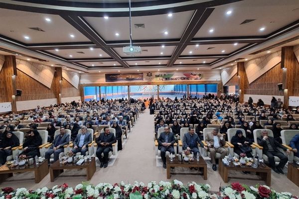 آشنایی معلمان تربت‌حیدریه با مبانی هوش مصنوعی