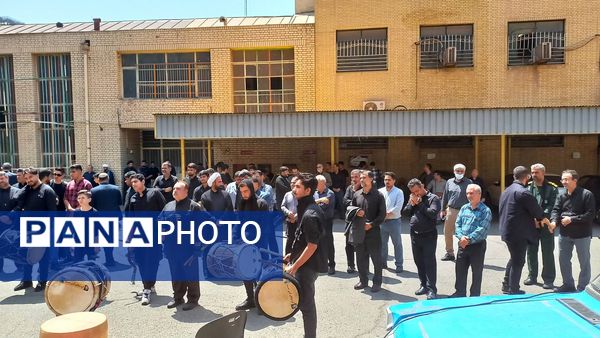تجلی ایمان و تقوا در جوانان و نوجوانان عاشورای مدارس آموزش و پرورش منطقه۶ شهر تهران