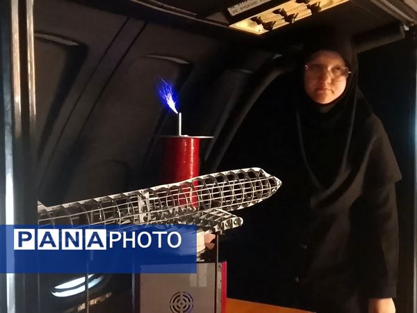 بازدید علمی و تفریحی دانش‌آموزان مدرسه فرزانگان 5 ساوجبلاغ از پارک علم و فناوری تهران