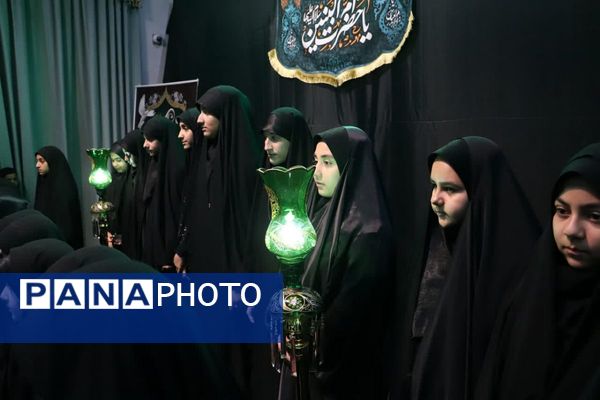 آیین تکریم مادران و همسران شهدا در شبستان بزرگ حرم بی‌بی سکینه(س)