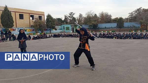 المپیاد ورزشی درون مدرسه ای در دبیرستان صدیقه 1 مشهد