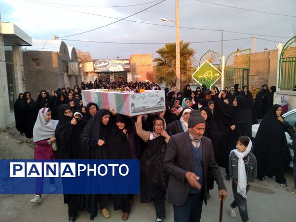 مراسم وداع با شهید گمنام در روستای جابوز شهرستان خلیل‌آباد 