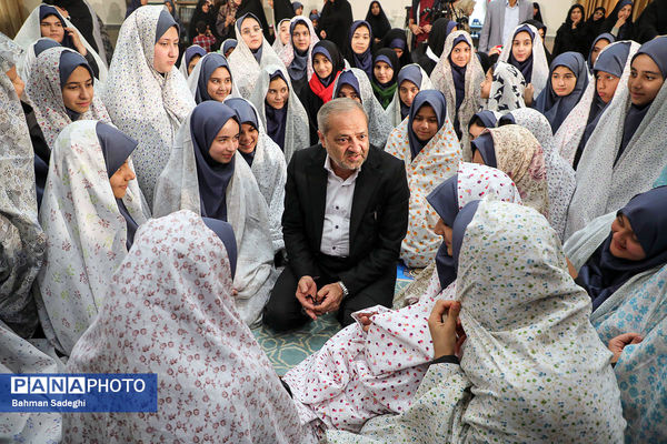 مراسم اقامه نماز جماعت اولین روز بازگشایی مدارس