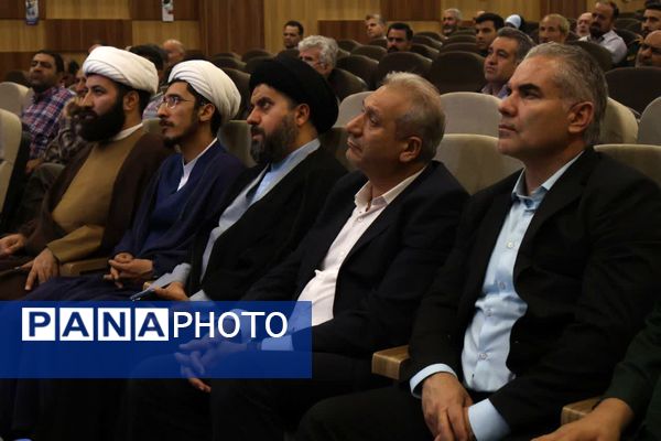 یادواره‌ای به وسعت دلتنگی شهدا در محمدشهر