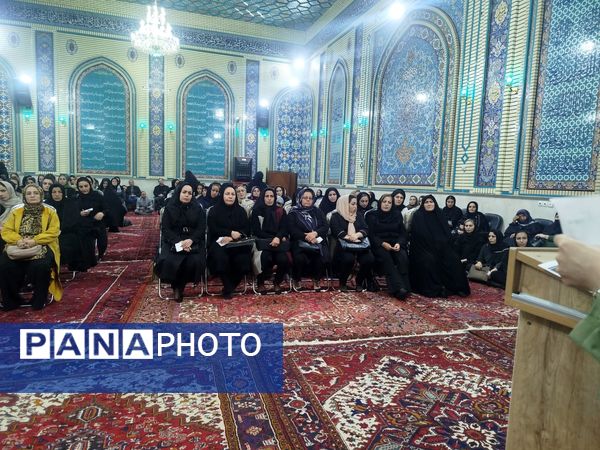 برگزاری انتخابات انجمن اولیا و مربیان دبیرستان هیات امنایی معراج در مسجد باغمیشه اردبیل