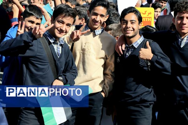 ۱۳ آبان از قاب مردم!