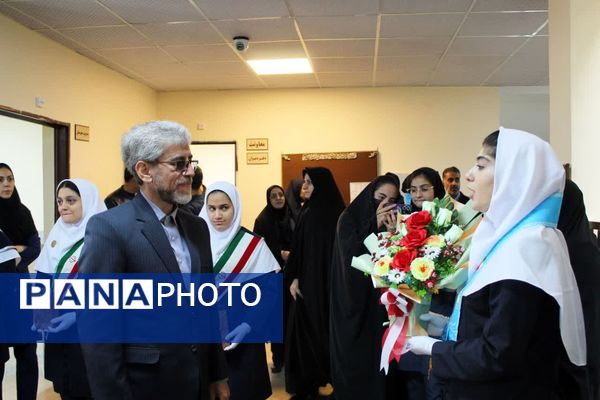 مراسم افتتاح هنرستان دخترانه ۱۸ کلاسه ربیعی در بروجرد 